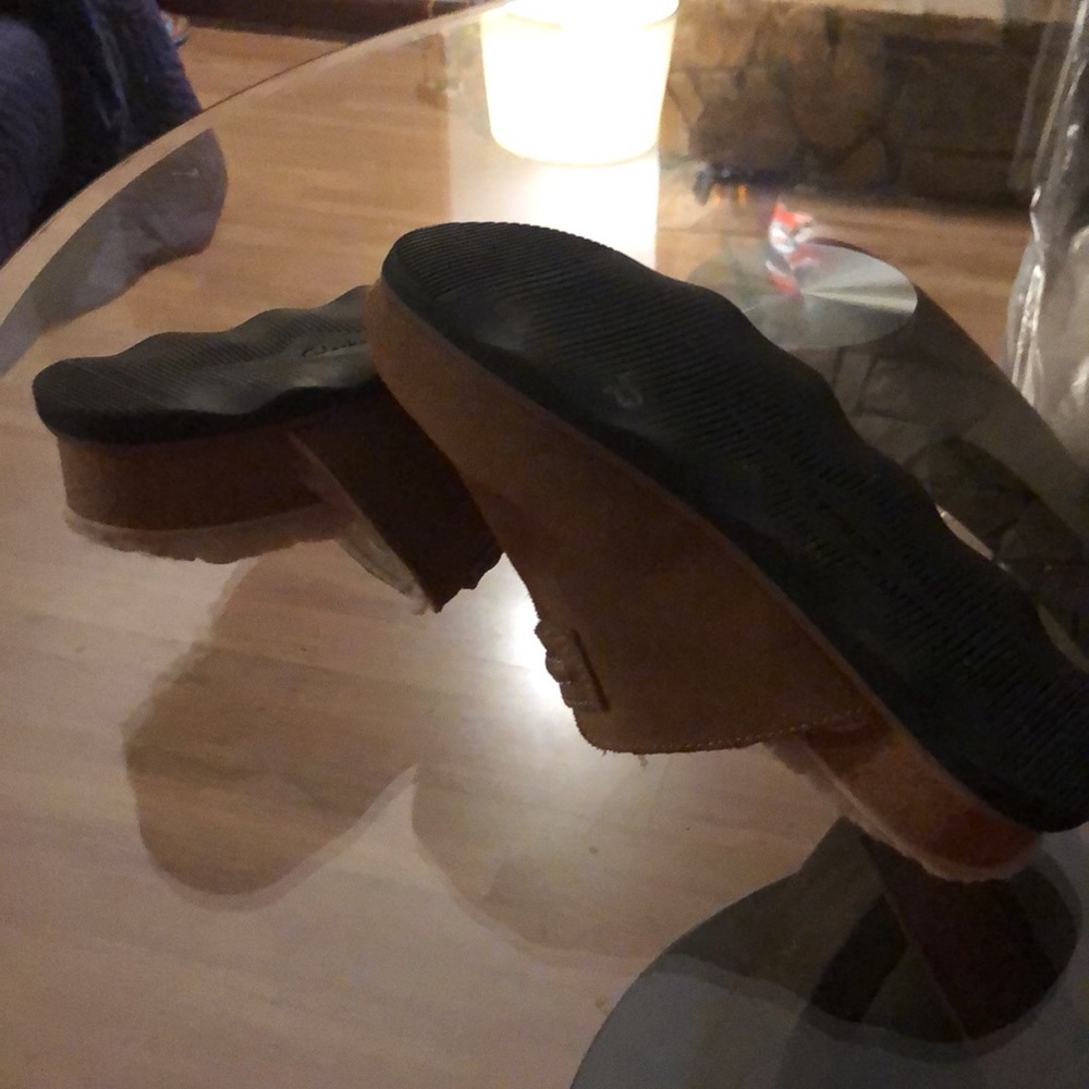 Clarks - Picture 5 of 7